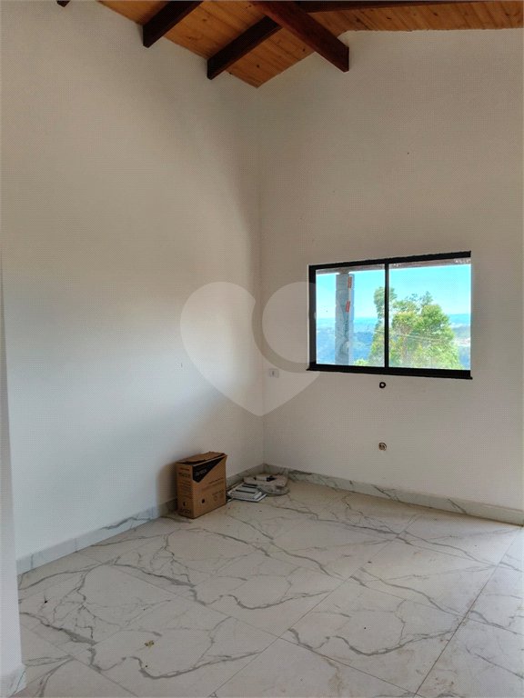 Casa à venda com 2 quartos no condomínio Águas de São Pedro, Mairiporã - SP