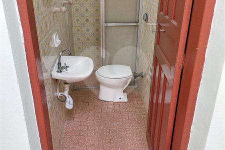 Sobrado à venda com 5 quartos, sendo 1 suíte, em Vila Brasilina, São Paulo, SP
