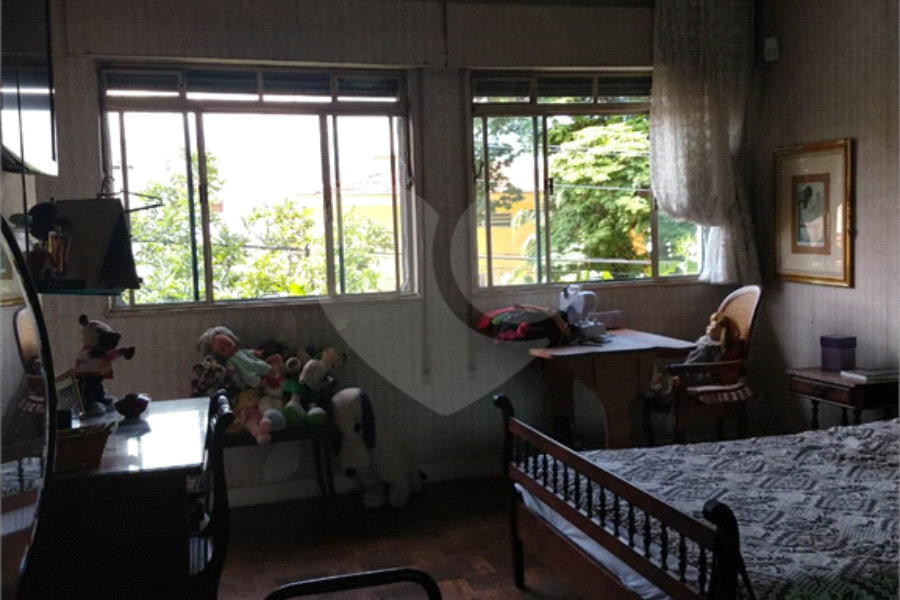 Sobrado à venda com 4 quartos em Sumaré, São Paulo, SP