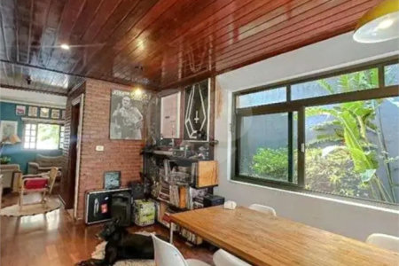 Sobrado à venda com 5 suítes em Vila Romana, São Paulo, SP