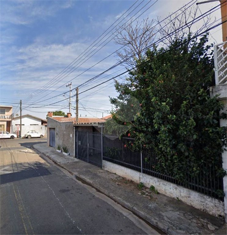 Casa térrea no Maria Stella Fagá .
