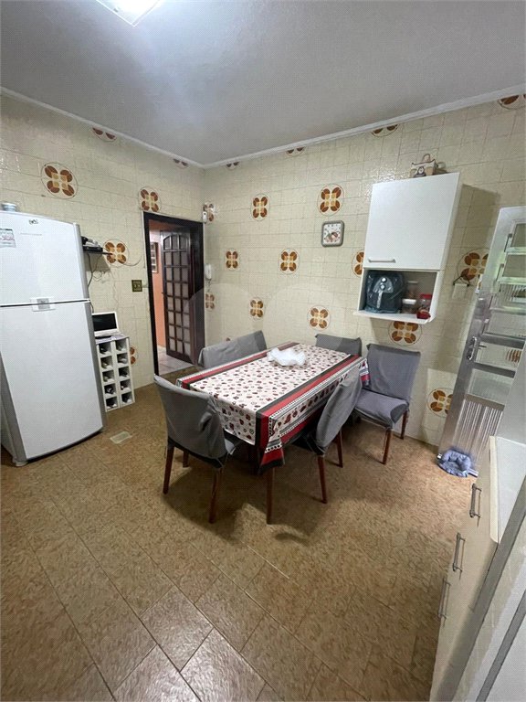 Sobrado à venda com 5 quartos, sendo 1 suíte,  em Vila Gustavo, São Paulo, SP