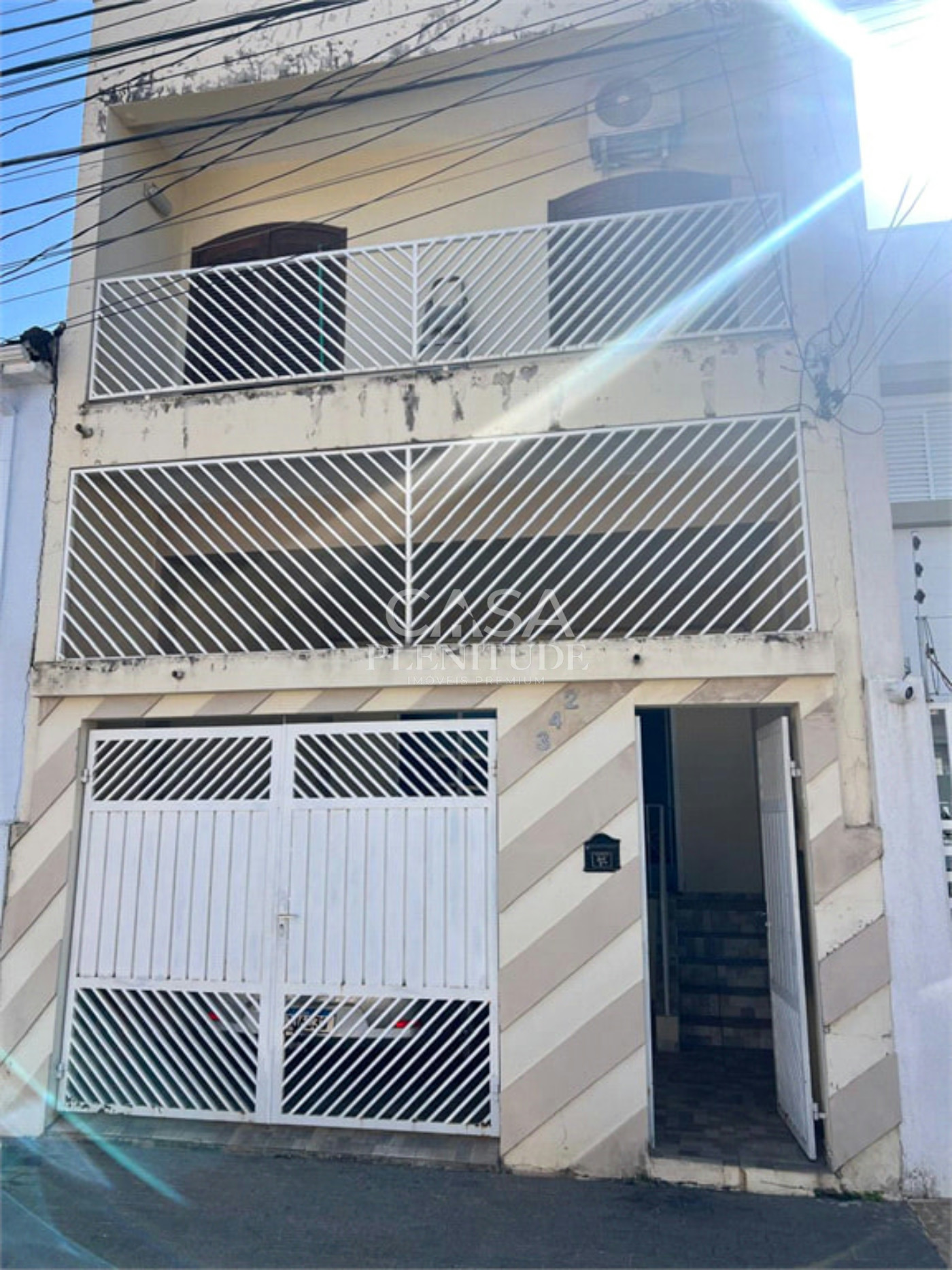 Sobrado à venda com 1 quarto, sendo 2 suítes, em Vila Santana, Sorocaba, SP