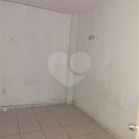 Casa à venda com 3 quartos, sendo 2 suítes, em Vila Gustavo, São Paulo, SP