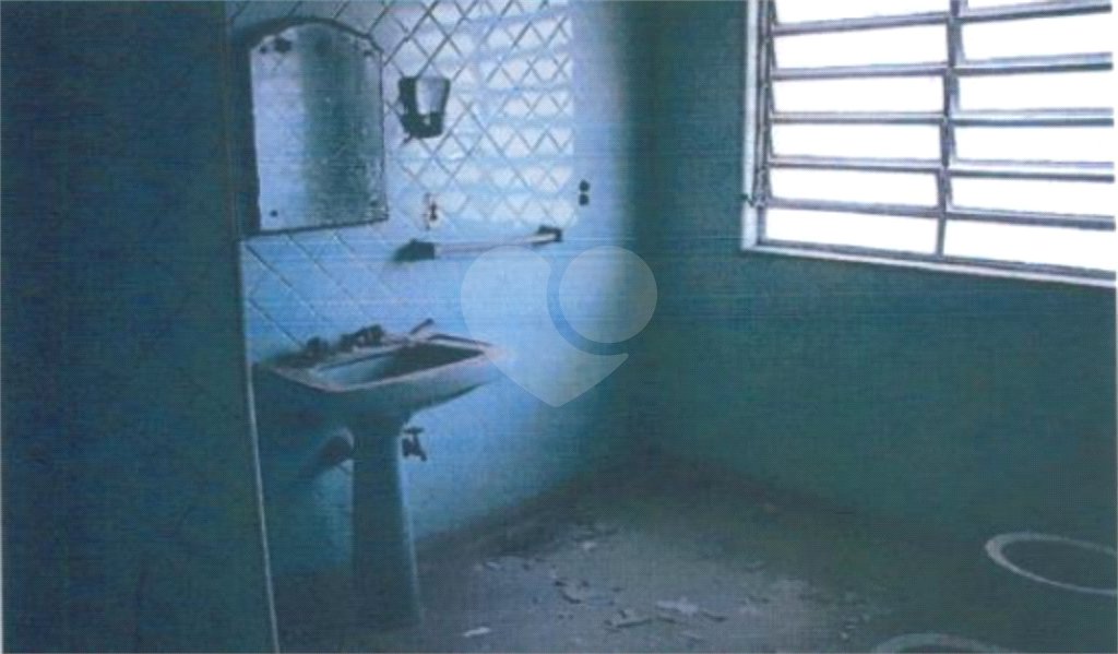 Casa à venda com 3 quartos, sendo 1 suíte, em Vila Mariana, São Paulo, SP