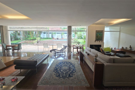 Casa à venda com 4 suítes em Santo Amaro, São Paulo, SP