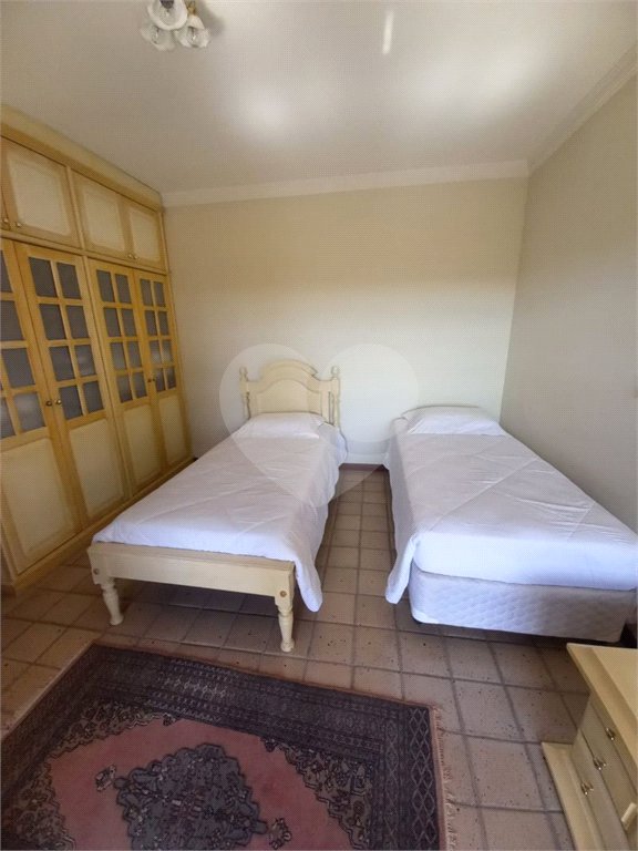 Casa à venda com 5 quartos, sendo 2 suítes, no condomínio Estância Marambaia, Vinhedo - SP