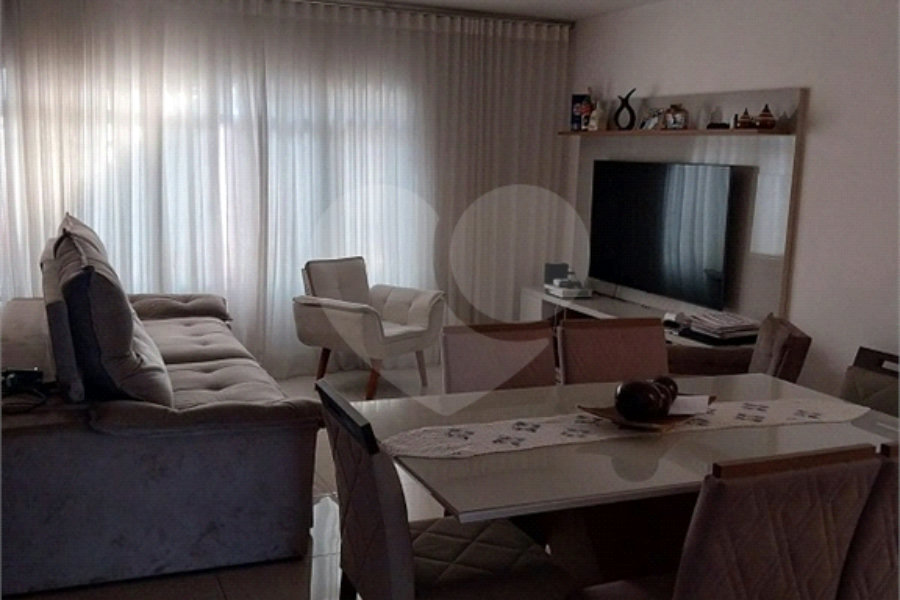 Sobrado à venda com 2 quartos em Tremembé, São Paulo, SP