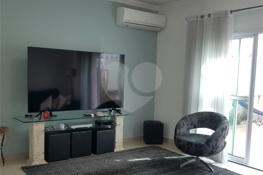 Sobrado à venda com 3 quartos, sendo 2 suítes, em Santana, São Paulo, SP