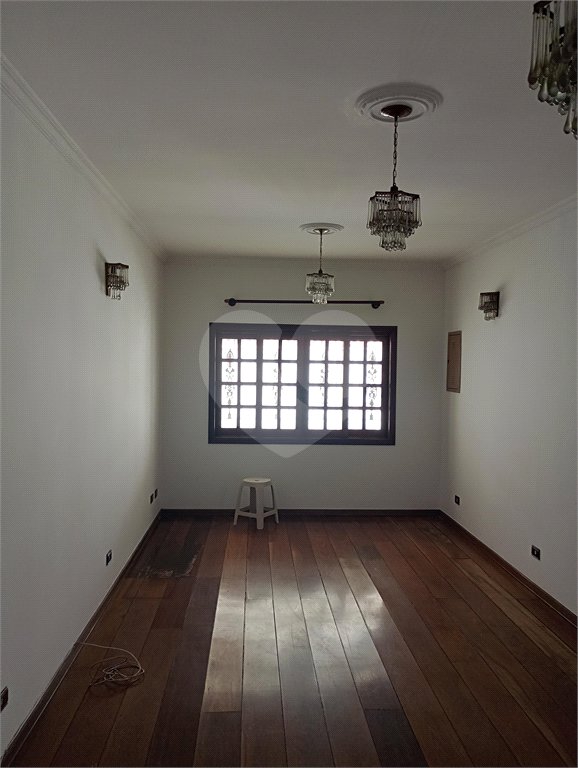 Sobrado à venda com 3 suítes em Vila Inah, São Paulo, SP