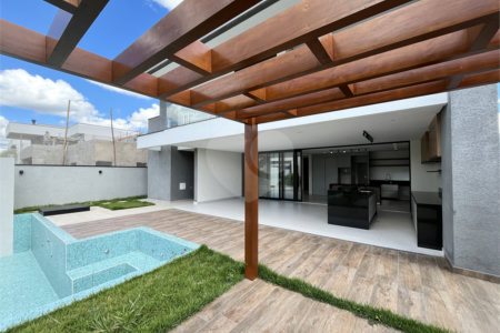 Casa à venda com 4 suítes no condomínio Alphaville Nova Esplanada 4, Votorantim - SP