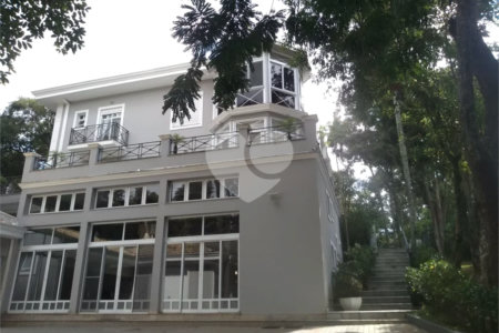 Casa à venda ou para alugar com 4 suítes no condomínio Chácara Flora, São Paulo - SP
