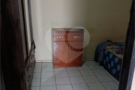 Casa à venda com 3 quartos em Vila Áurea, Ponta Porã, MS