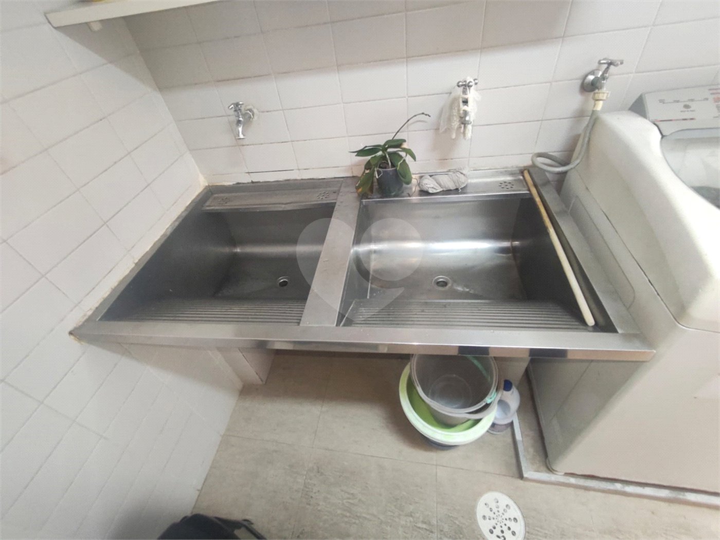 Excelente imóvel para locação comercial com 220m² e vaga no Anália Franco !!