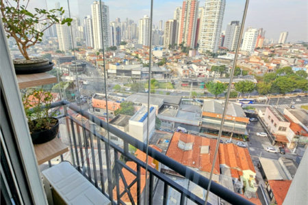 Apartamento à venda na Mooca com 73 m² com 3 dormitórios e 2 vagas. Aceita e estuda Permuta.