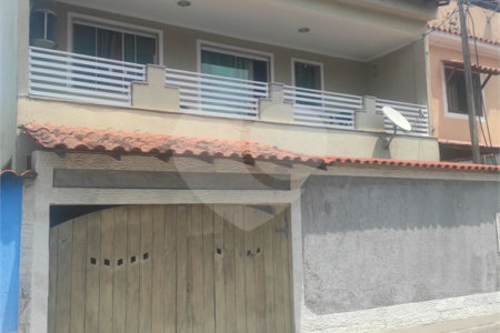 Casas de 4 quartos a venda em Bangu, Residencial Village das Parreiras próx. Avenida Brasil!!!