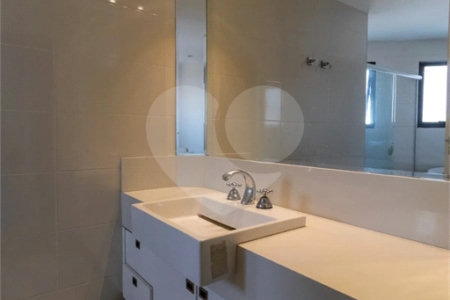 Apartamento à Venda com 260m² - Aclimação