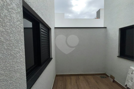 Casa à venda com 3 quartos, sendo 1 suíte, no condomínio Horto Florestal Villagio, Sorocaba - SP