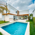 Casa à venda com 4 suítes no condomínio Villa dos Pinheiros, Indaiatuba - SP