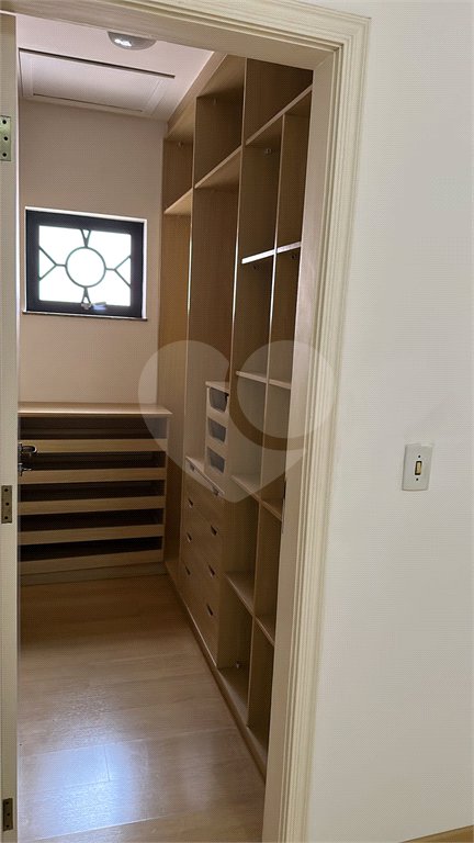 Casa para alugar com 3 suítes no condomínio Jardim Siriema, Atibaia - SP