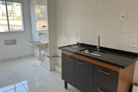 Apartamento à venda com 2 quartos em Jardim Rodrigues Alves, Ferraz de Vasconcelos, SP
