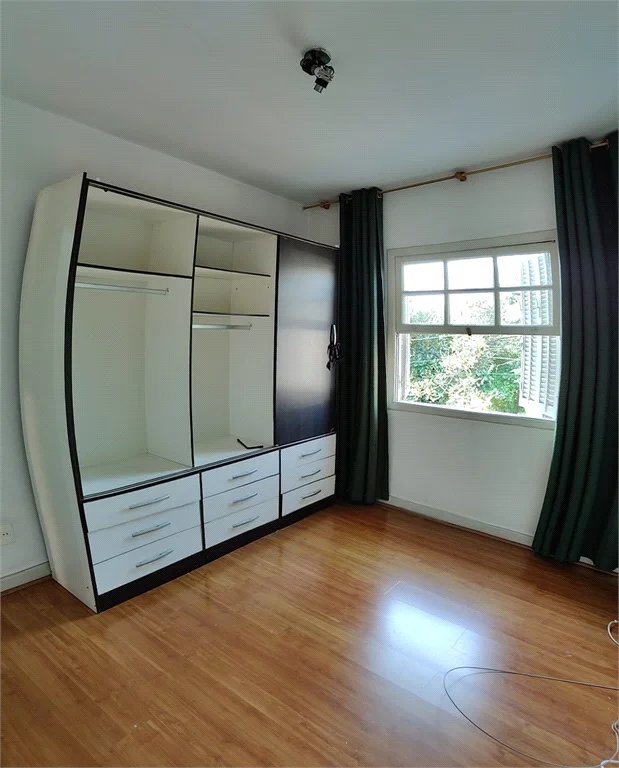 Casa à venda com 3 quartos em Instituto de Previdência, São Paulo, SP