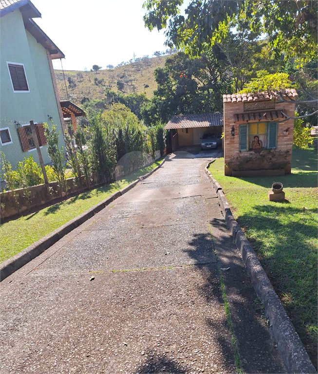 Casa em condomínio à venda com 4 quartos, sendo 2 suítes, no Centro, Bom Jesus dos Perdões, SP