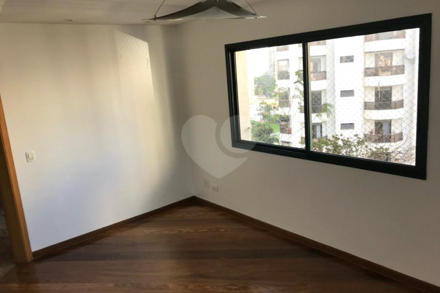 Apartamento à venda com 3 quartos, sendo 1 suíte,  em Santana, São Paulo, SP