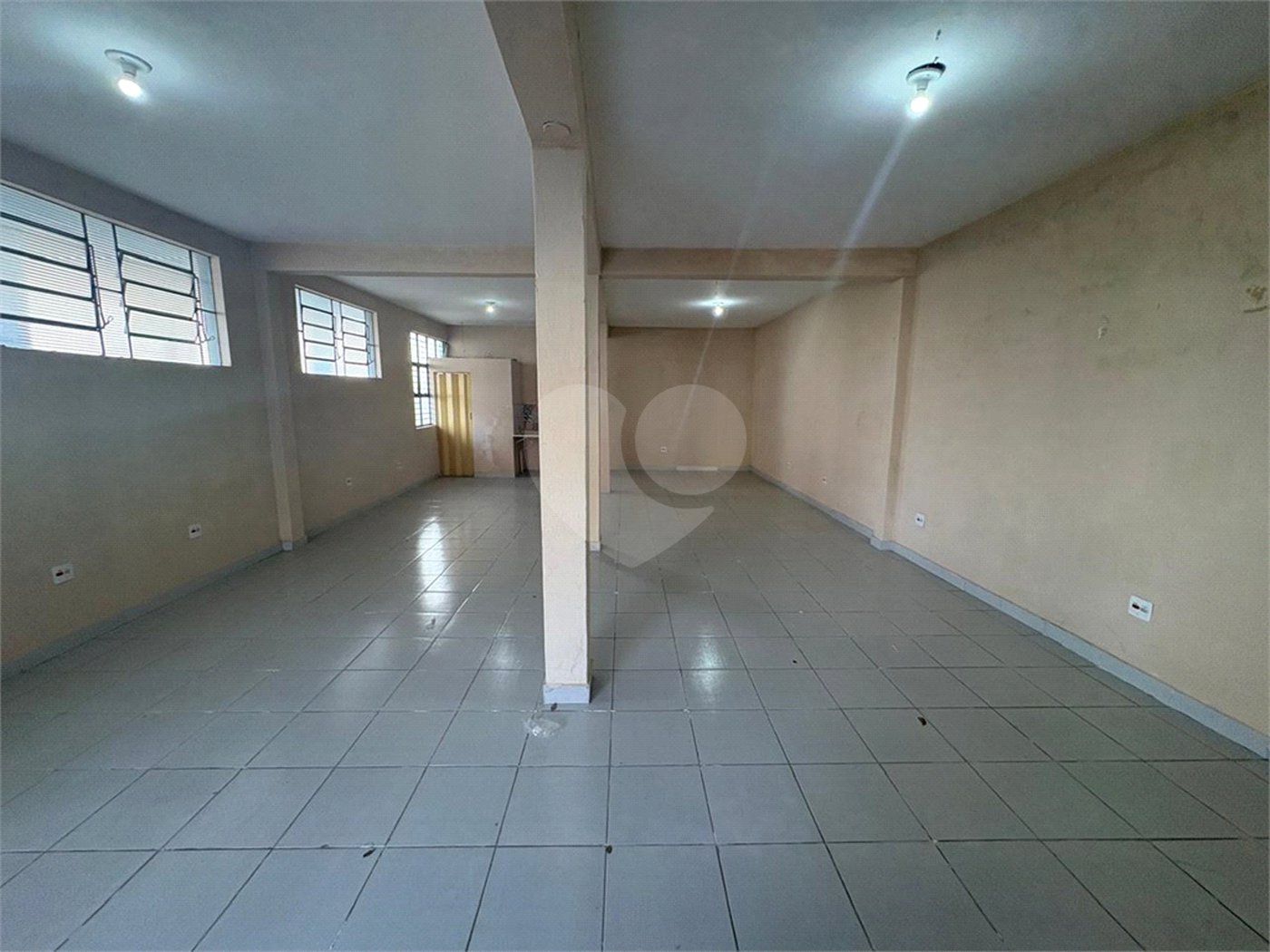 Salão para alugar em Retiro São João, Sorocaba, SP
