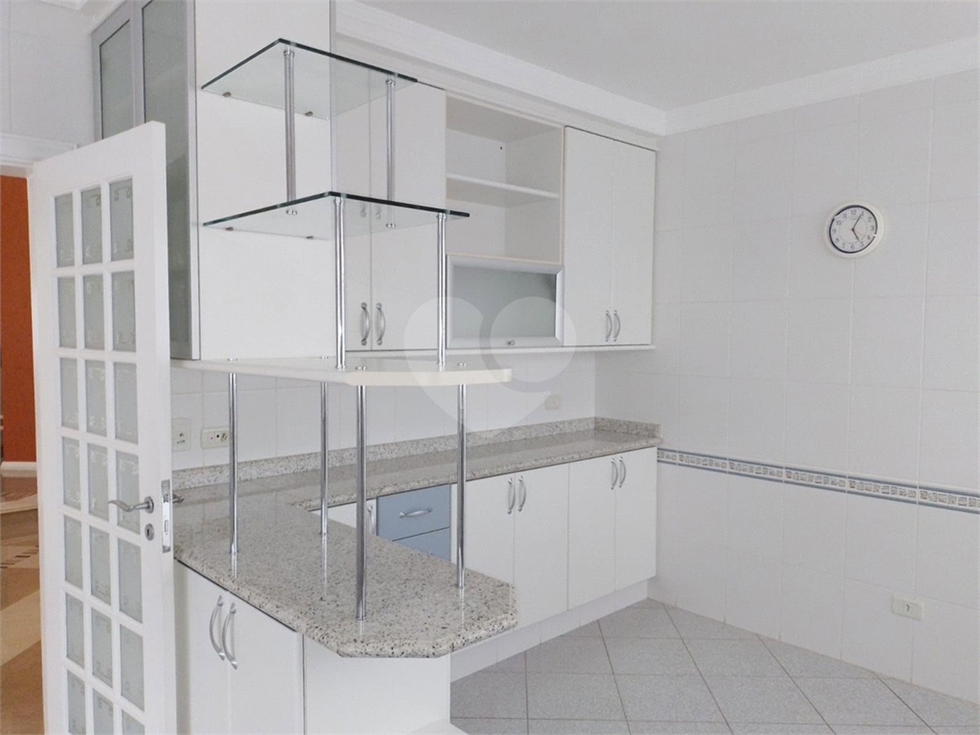 Casa à venda com 4 quartos, sendo 2 suítes,  em Vila Santista, Atibaia, SP