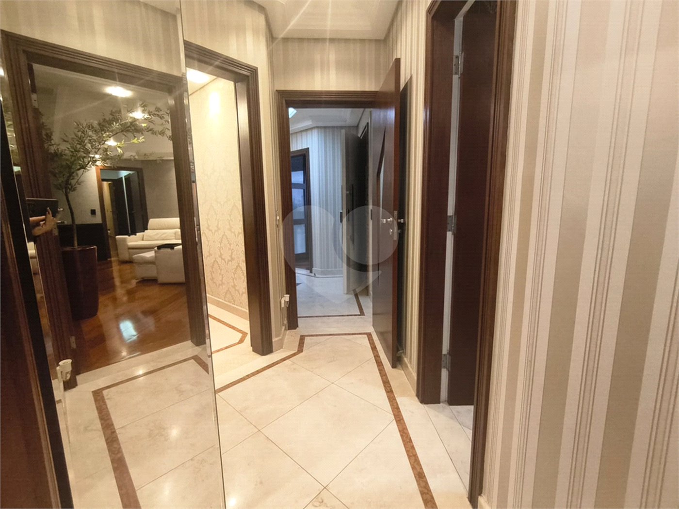 Apartamento à venda com 4 suítes em Santana, São Paulo, SP