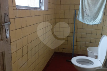 Casa Térrea à venda com 3 quartos em Vila Nivi, São Paulo, SP