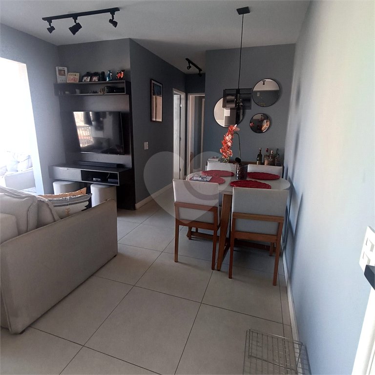 Apartamento à venda com 2 quartos, sendo 1 suíte,  em Parque Vitória, São Paulo, SP