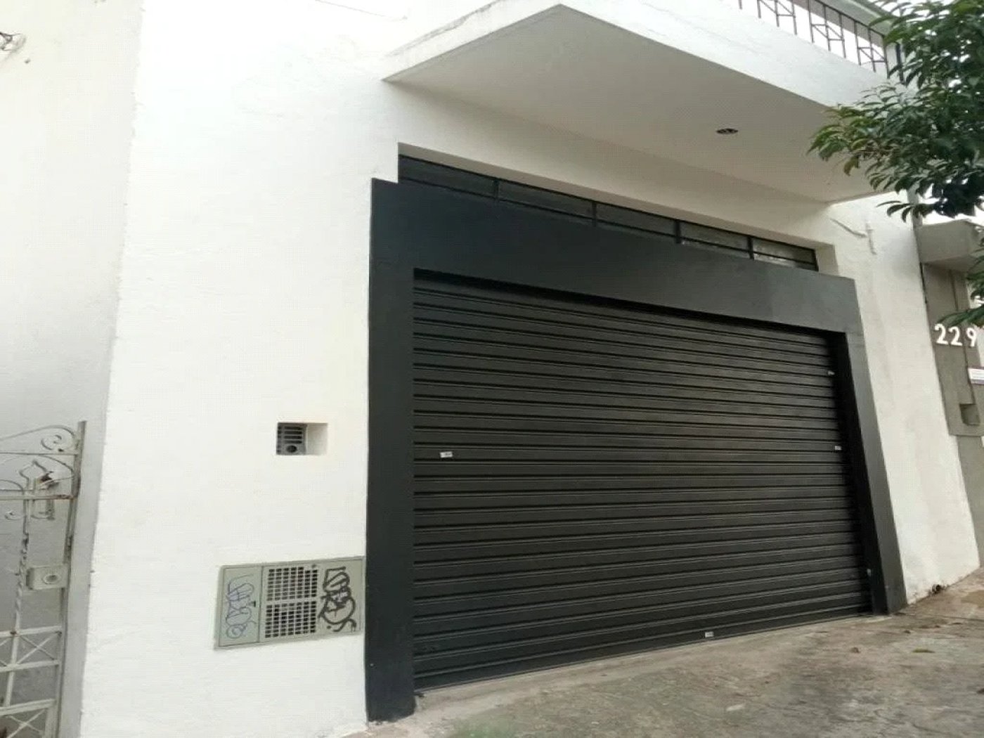 Casa à venda com 6 quartos em Vila Ipojuca, São Paulo, SP