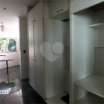Casa à venda com 4 suítes no condomínio Estância Marambaia, Vinhedo - SP