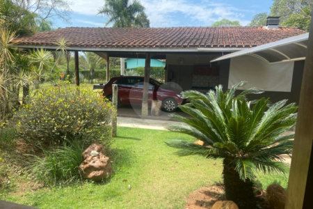 Chácara à venda com 3 quartos, sendo 1 suíte, no Centro, Araçoiaba da Serra, SP