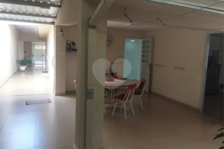 Casa Térrea à venda com 3 quartos, sendo 1 suíte, em Jardim Botânico, Araraquara, SP