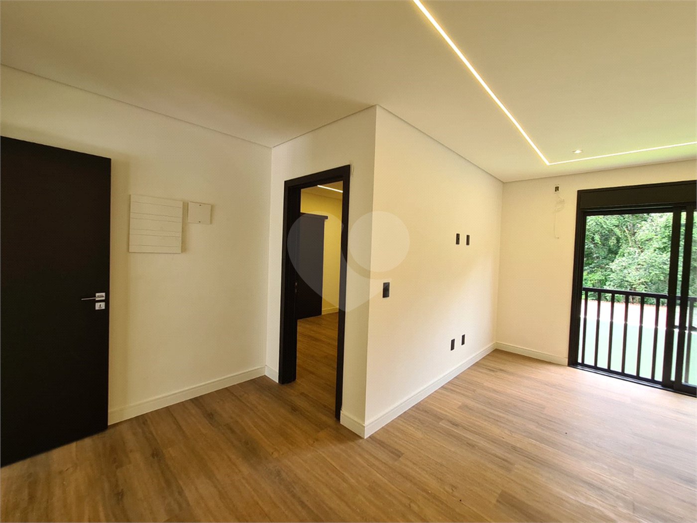 Casa em condomínio à venda com 3 suítes em Vila Santista, Atibaia, SP