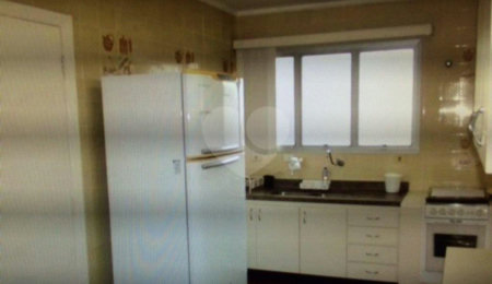 Apartamento à venda com 4 quartos, sendo 1 suíte,  em Pitangueiras, Guarujá, SP