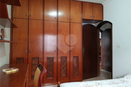 Casa à venda com 3 quartos, sendo 1 suíte, no condomínio City Campo Grande, São Paulo - SP