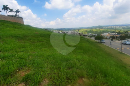 Terreno à venda no condomínio Residencial Campo de Toscana, Vinhedo - SP