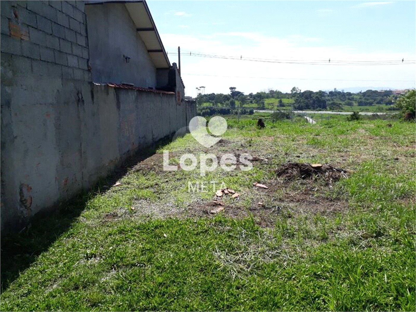 Terreno à venda em Piracangaguá, Taubaté, SP