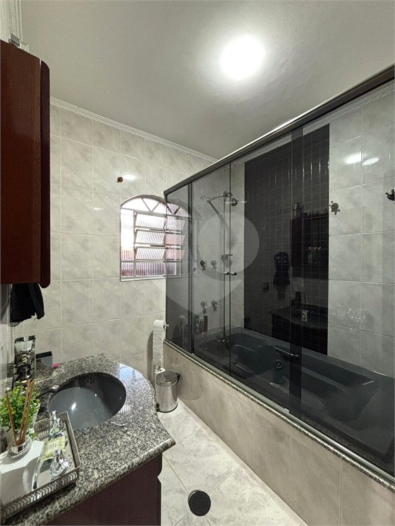 Casa à venda com 3 quartos, sendo 1 suíte,  em Vila Nivi, São Paulo, SP