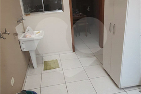 Sobrado à venda com 2 quartos em Jardim das Esmeraldas, São Paulo, SP