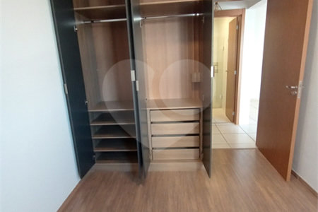 Apartamento à venda ou para alugar com 2 quartos em Residencial Cambuy, Araraquara, SP