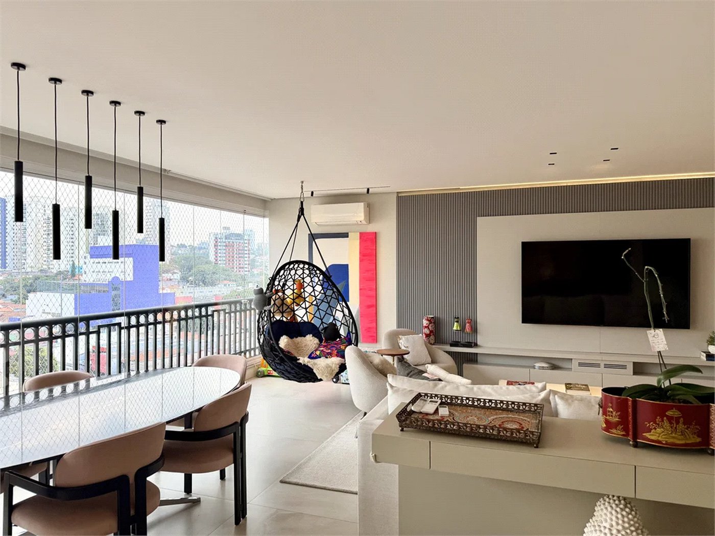 Apartamento à venda com 3 suítes em Vila Romana, São Paulo, SP