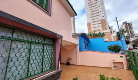 Sobrado à venda com 3 quartos em Vila Gumercindo, São Paulo, SP