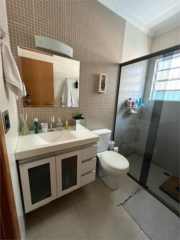 Casa à venda com 3 quartos, sendo 1 suíte,  em Jardim Casablanca, São Paulo, SP