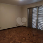 Casa à venda com 4 quartos, sendo 2 suítes, em Jardim das Vertentes, São Paulo, SP