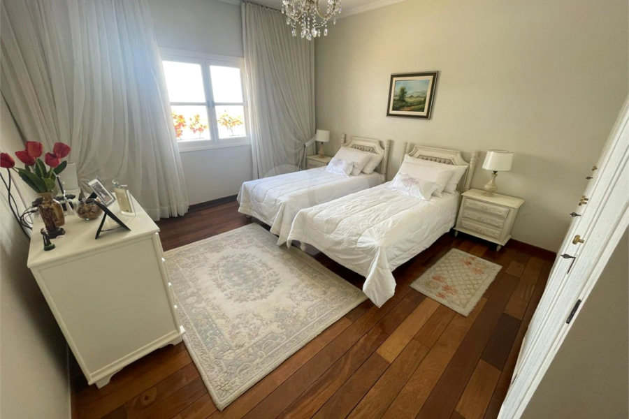 Casa Térrea à venda com 4 suítes em Vila Albertina, São Paulo, SP